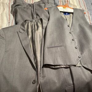 EGARA slim fit grey 3 piece suit